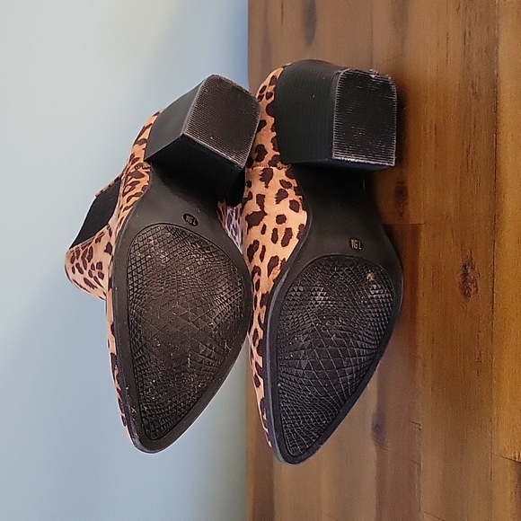 Leopard Print Heeled Booties - Picture 4 of 6